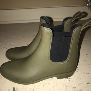 JCREW Green Chelsea Boots